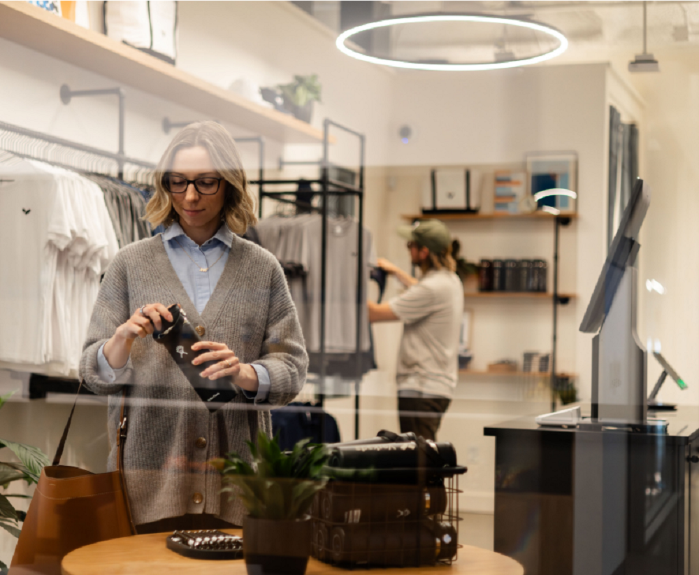 Shouldering unacceptable risks: Crime drives retail workers to leave, new research finds 